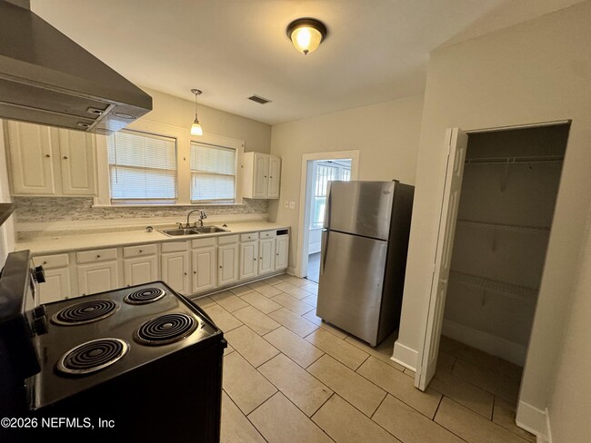 Photo - 3032 Rayford St