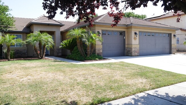Photo - 1361 W Chianti Way House