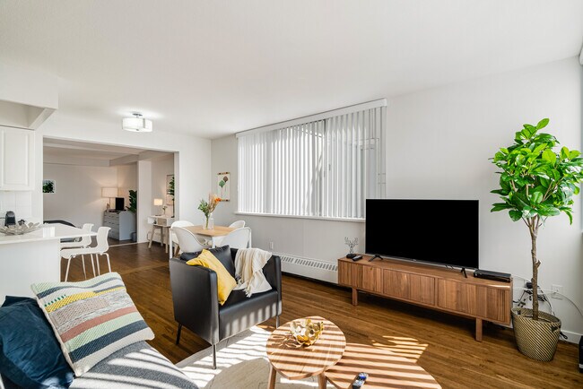 Photo - English Bay Tower Unit 00206