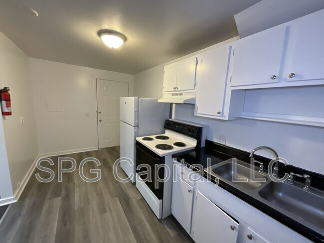 Photo - 28 N 4th St Unit 3