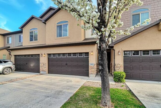 Photo - Beautiful Orem Townhome