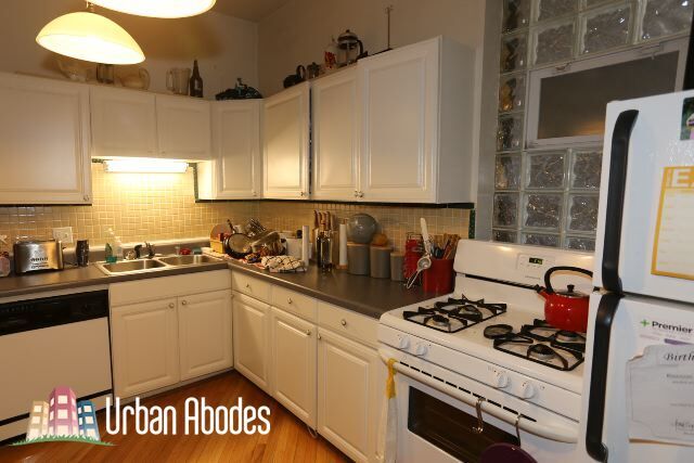 Photo - 1326 N Claremont Ave Unit 2C