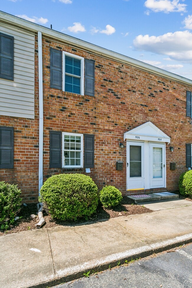Building Photo - 506 Genneys Way Unit 506 Genneys Way