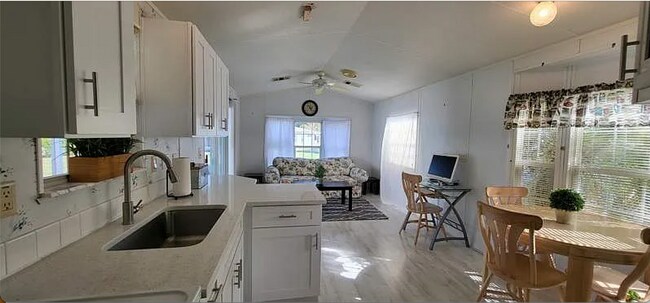 Photo - Cozy 1 bedroom furnished in Resort Style Community