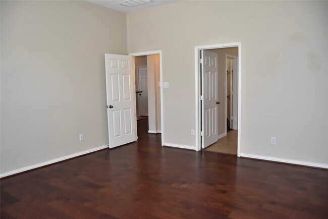 Photo - 18627 Summercliff Ln