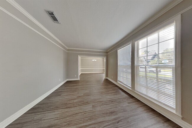 Photo - 2822 Deer Hollow Dr