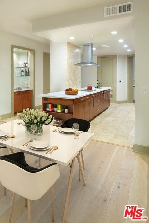 Photo - 10700 Wilshire Blvd Unit 301