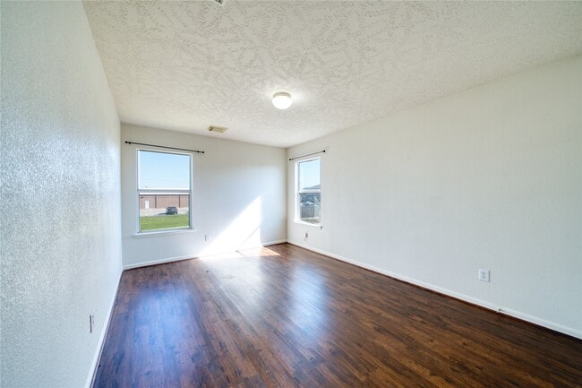 Building Photo - 6610 Autumn Sunset Ln