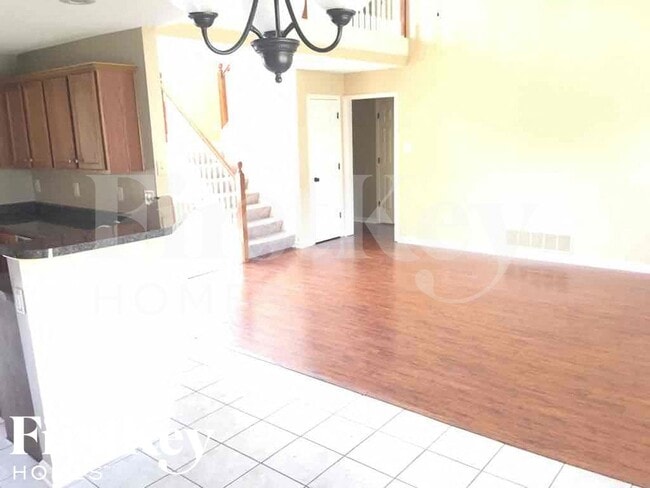 Photo - 6706 Einat Cove