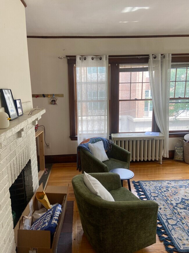 Photo - 11 Story St Unidad 36