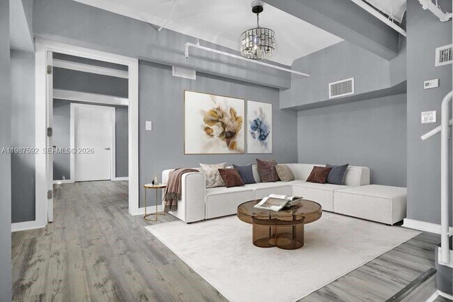 Photo - 4332 Collins Ave Unit 201