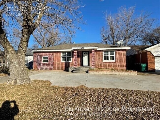 Building Photo - 3033 SW 37th St