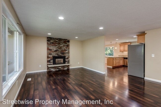 Photo - 3 br, 2 bath House - 9701 SW 62nd Ave