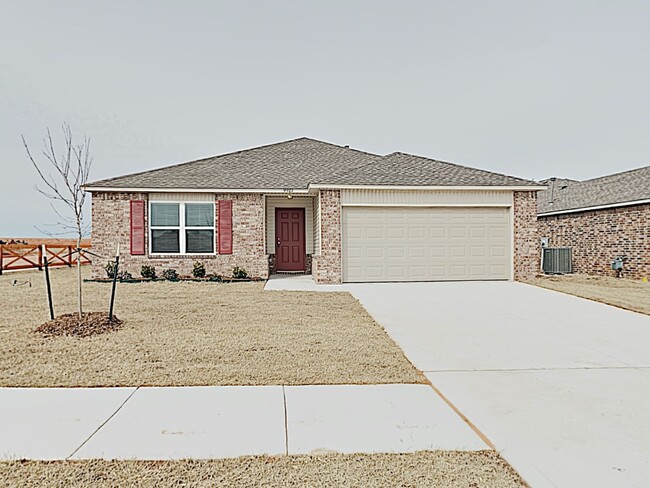 Very Nice 3 Bedroom 2 Bath Home in Yukon S... - Very Nice 3 Bedroom 2 Bath Home in Yukon S...