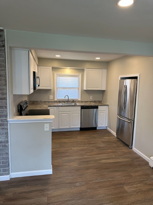 Photo - 43 Russett Ln