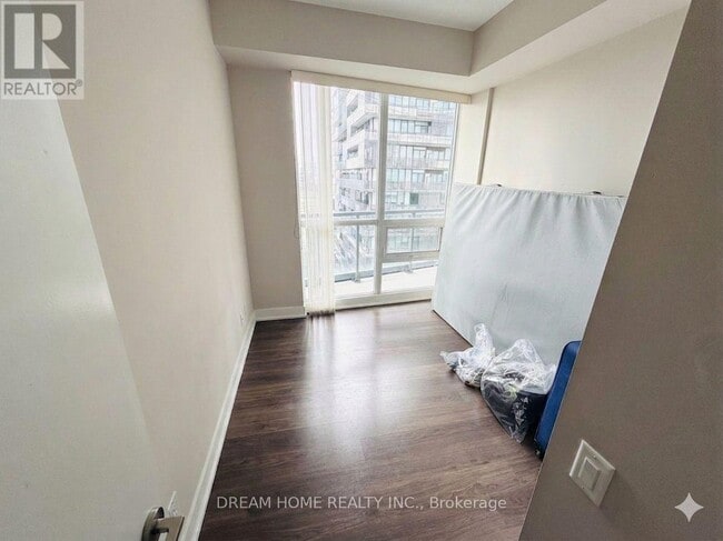 Photo - 30 Roehampton Ave Unit 2902