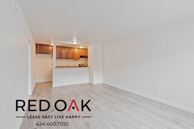 Photo - Fantastic One Bedroom with Spacious Rooms,... Unit 121