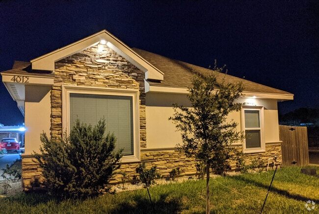 Building Photo - 4012 Whitewing Ave Unit 3 Rental