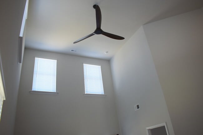 Photo - 1070 Clapboard Ln