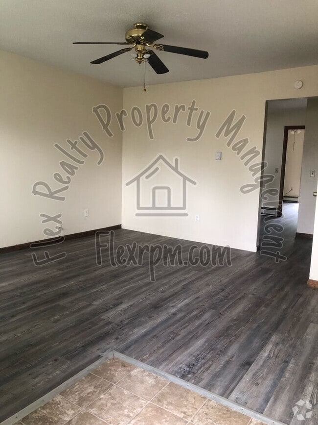 Building Photo - AI2106 Unit B Rental