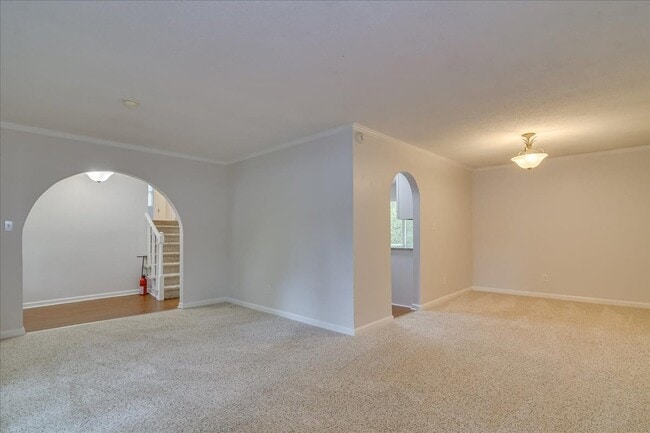 Photo - 303 Meadowlake Dr
