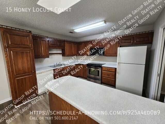 Photo - 15 Honey Locust Ct