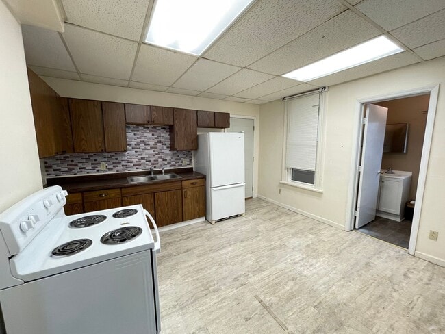 Photo - 410 N 52nd Ave W Unit #1