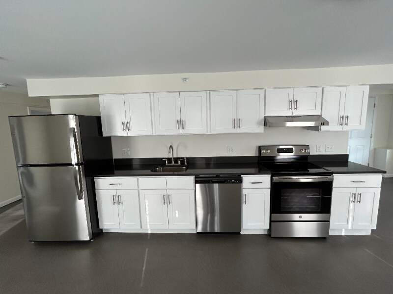 32 Ashburnham Hill Rd Apartment Fitchburg, MA