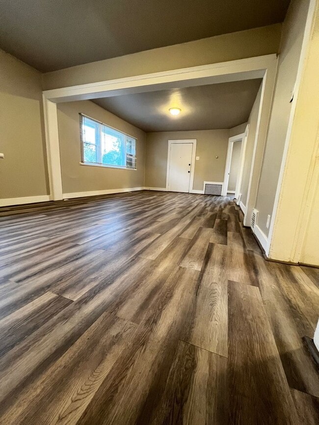 Photo - 183 Kelsey Ave Unit 183 E Kelsey Ave