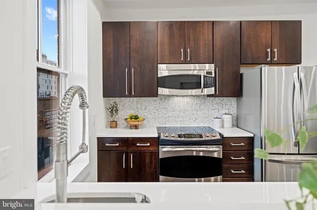 Photo - 907 N St NW Unit B2