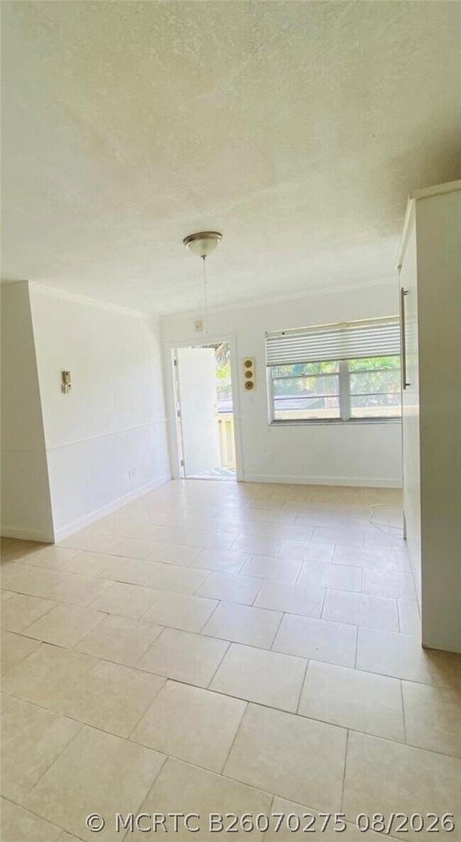 Photo - 1450 Atlantic Shores Blvd Unit 212