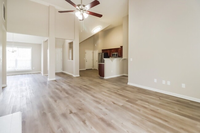 215 Gilliam Ct
