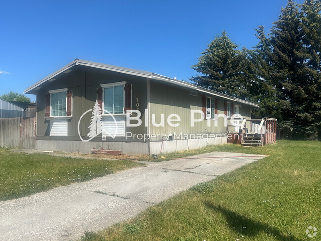 Building Photo - 705 Eve Dr Rental