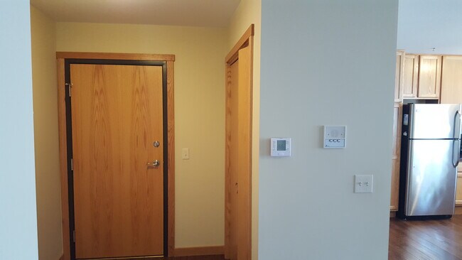 Photo - 2821 26th St NW Unidad #102