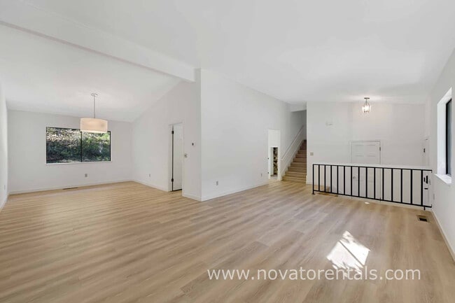 Photo - 32 Spinosa Way