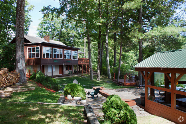 Building Photo - 387 Locks Pond Rd Rental