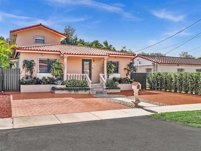 Photo - 6460 SW 2nd St