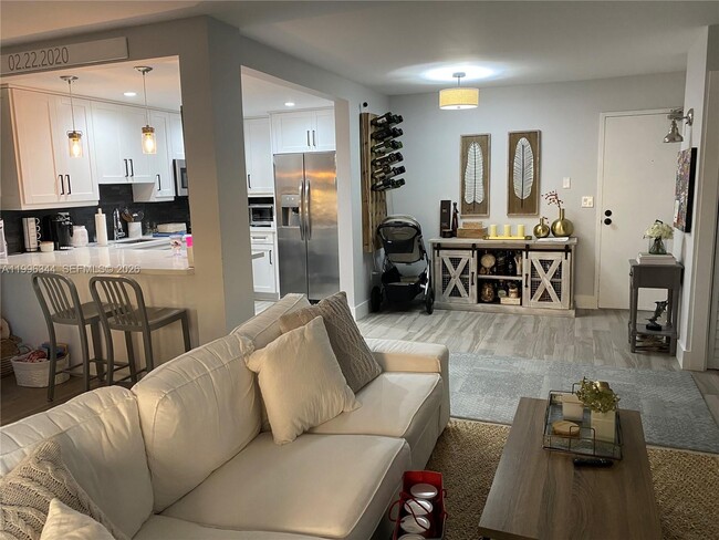 Photo - 2201 Brickell Ave Unidad 902