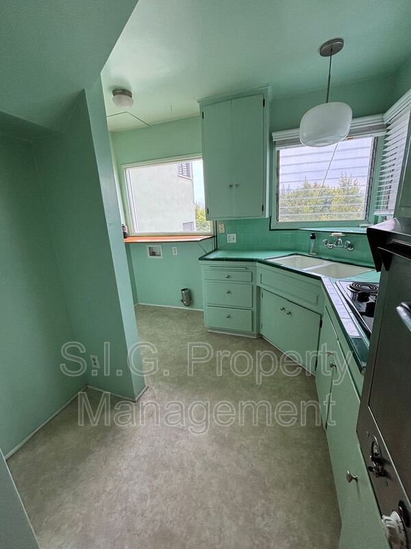 Photo - 811 Reeves Pl Unidad #A