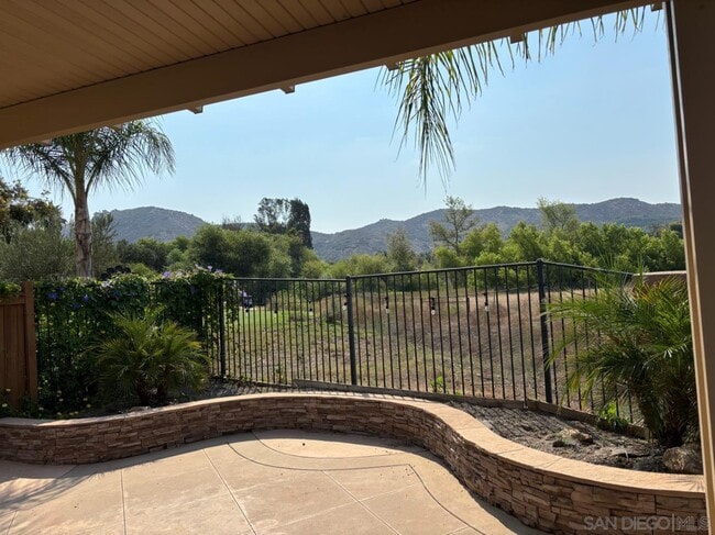 Building Photo - 2476 Fallbrook Pl Rental