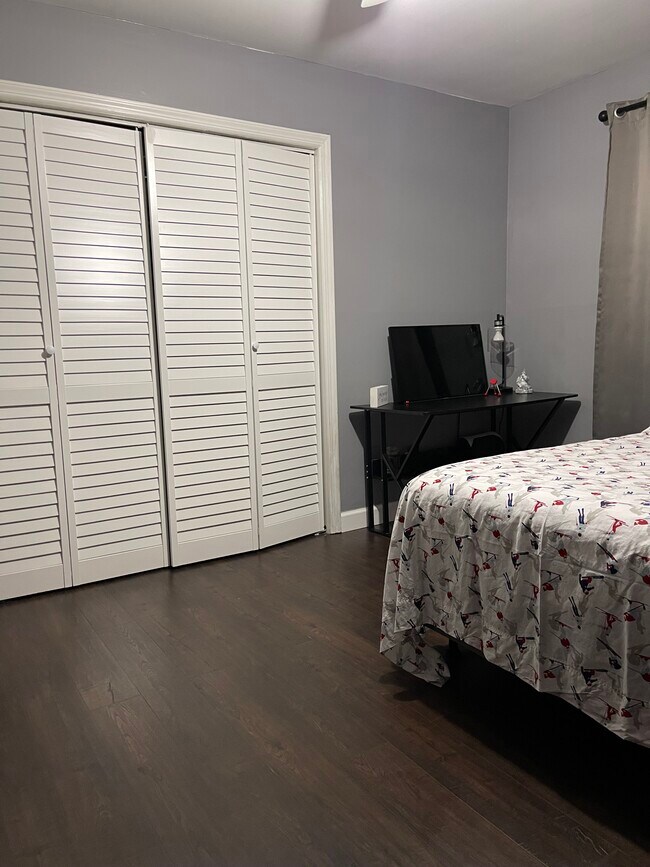 7 Edwards Rd Unidad Cozy Room