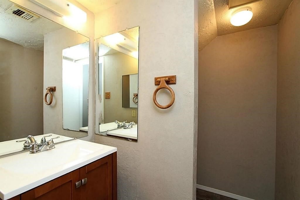 Photo - 24123 Bassett Hall Ln