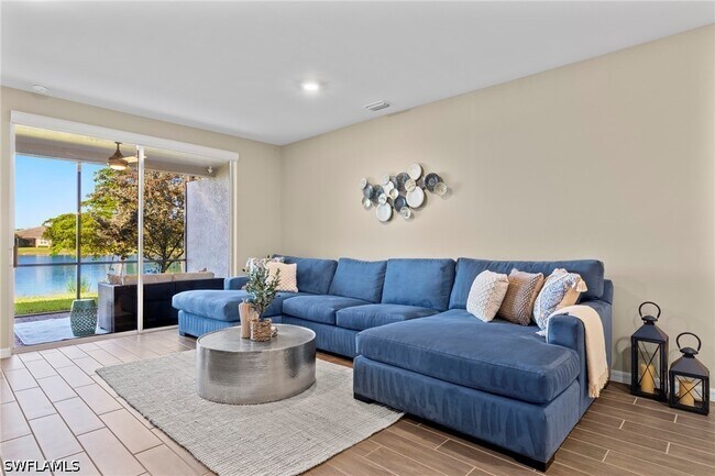 Photo - 14644 Edgewater Cir