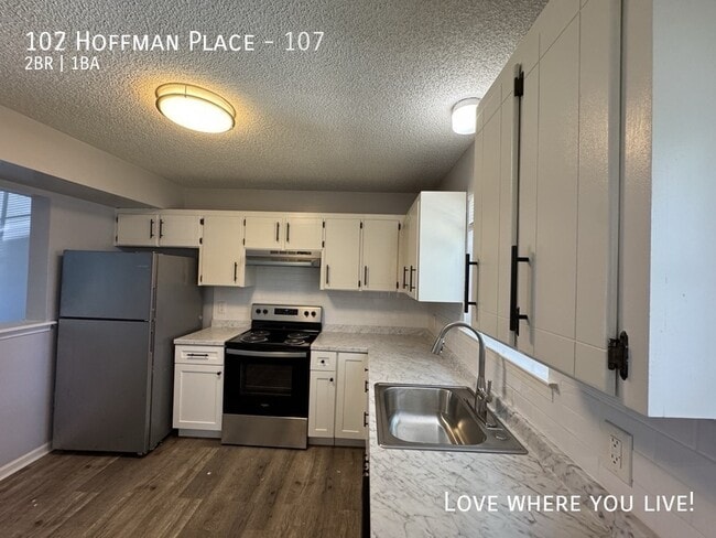 Photo - 102 Hoffman Pl