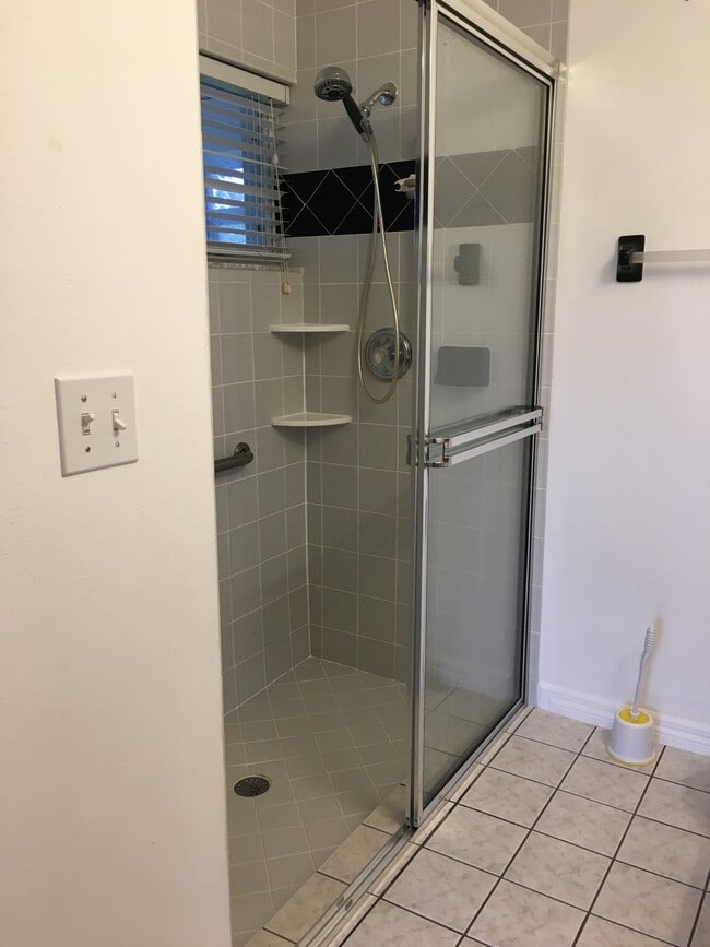 Building Photo - 20110 Ralston St Unit B