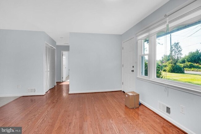 Photo - 13209 Thornton Dr