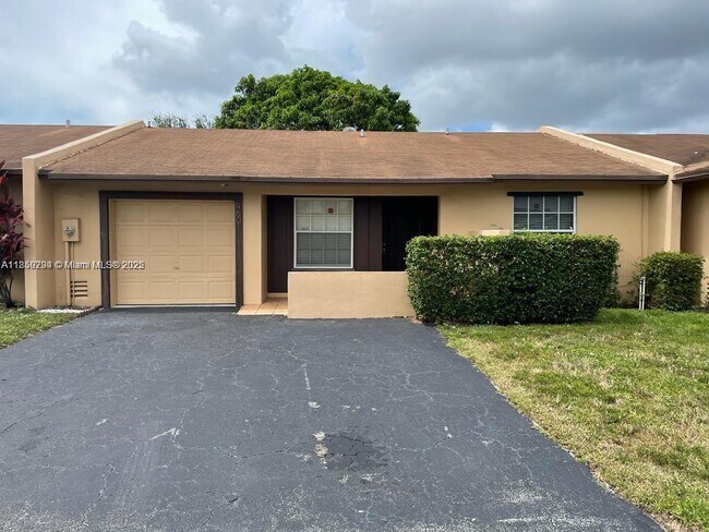 Building Photo - 9601 W Heather Ln Rental