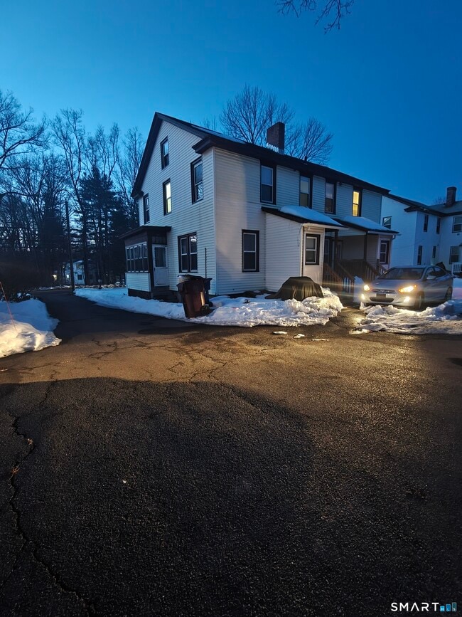 Photo - 387 Plainville Ave