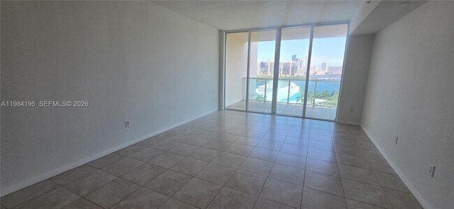 3330 NE 190th St Unit 1018