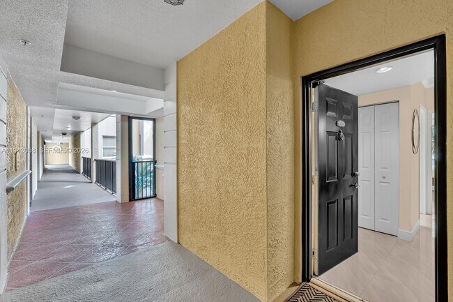 Photo - 17100 N Bay Rd Unit 1418